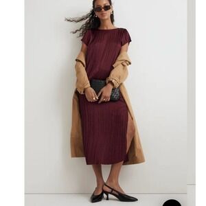New Madewell Plisse Short Sleeve Slip Midi Dress Mulberry Wine Maroon Medium